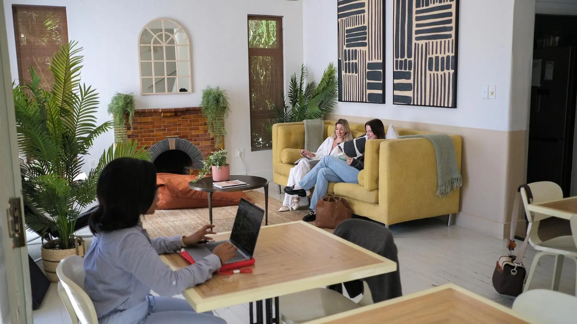 Neighbourgood Romney Hotel Cape Town Guest house
