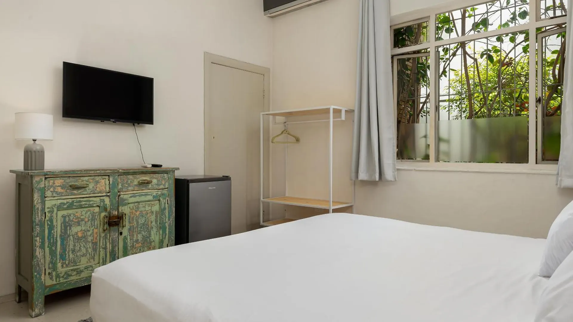Neighbourgood Romney Hotel Cape Town Guest house